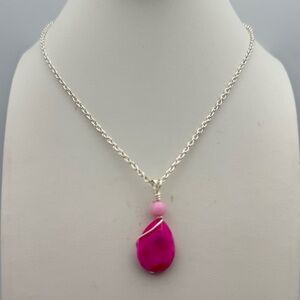 New Pink Stone Wire Wrapped Teardrop Pendant Silver Tone Chain
